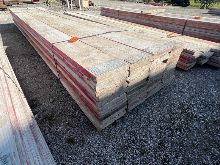 #1975-•-(40)-scaffolding-planks-image-1