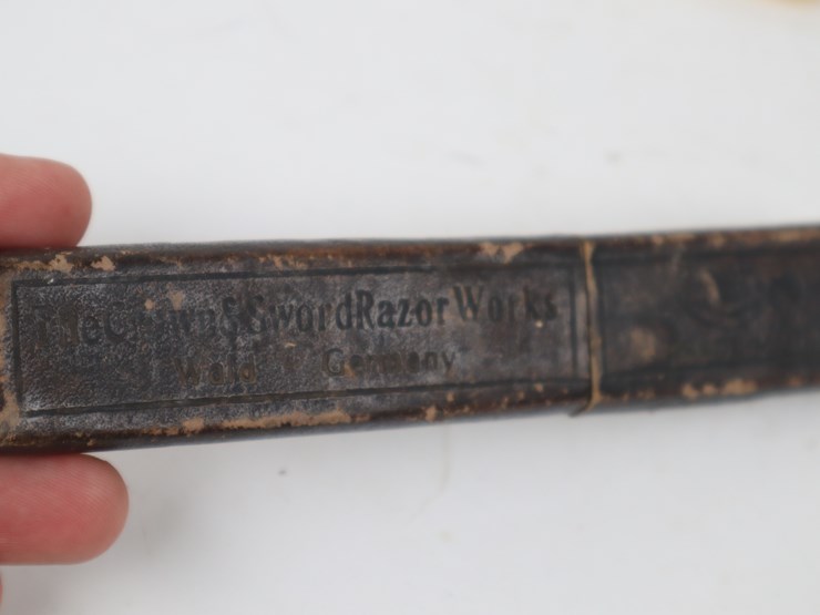 #28-•-#4257-•-(3)-antique-straight-razors-including-heinr-boker-&-co,-crown-&-sword,-and-geneva-cutlery-image-4