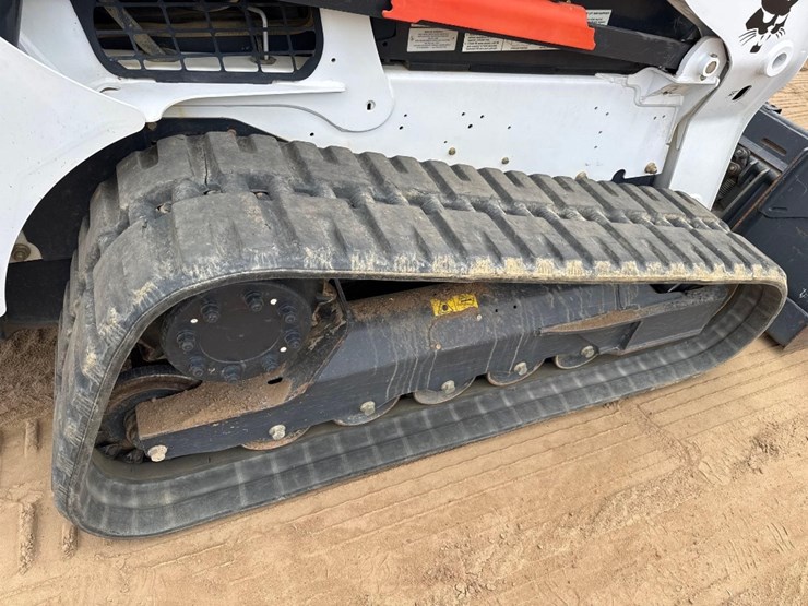 2016-bobcat-t770-image-19