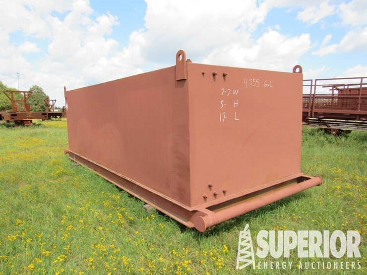 (1-23)-5'h-x-7'3"w-x-17'l-4500-gal-enclosed-tank,-image-1