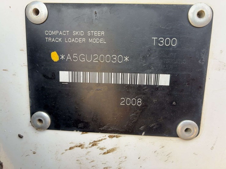 2008-bobcat-t300-image-10