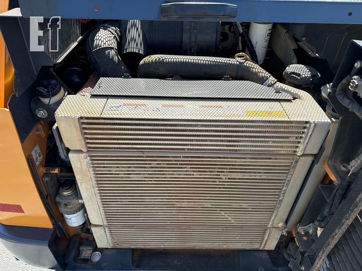 2022-case-tv450b-image-13