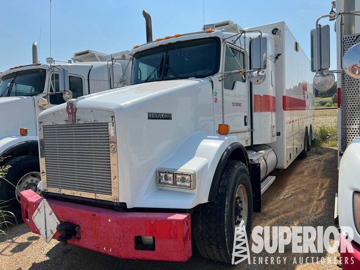 2012-kenworth-t800-image-1