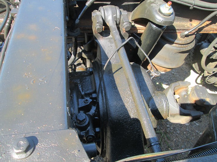 2004-peterbilt-357-image-18