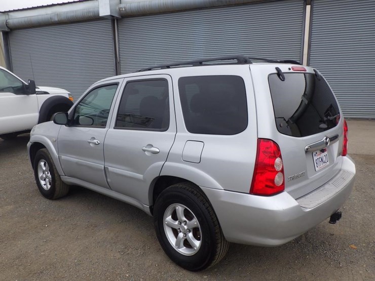 2005-mazda-tribute-image-4