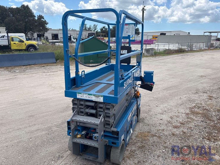 electric-scissor-lift-image-3