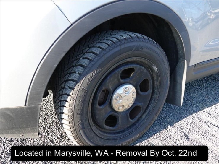 2015-ford-explorer-image-16