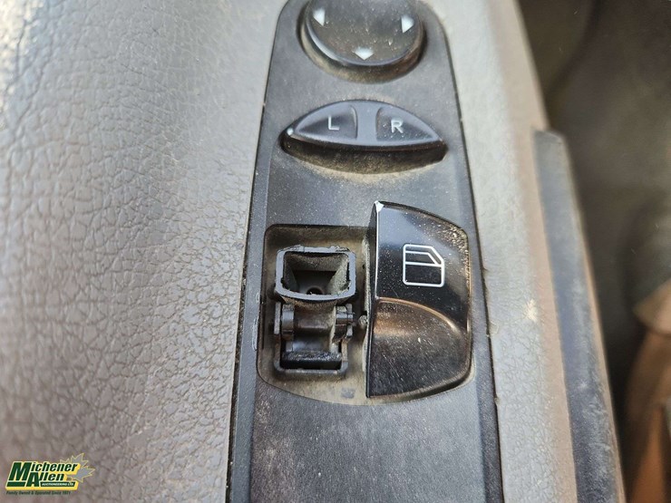 2013-mercedes-benz-sprinter-3500-image-39