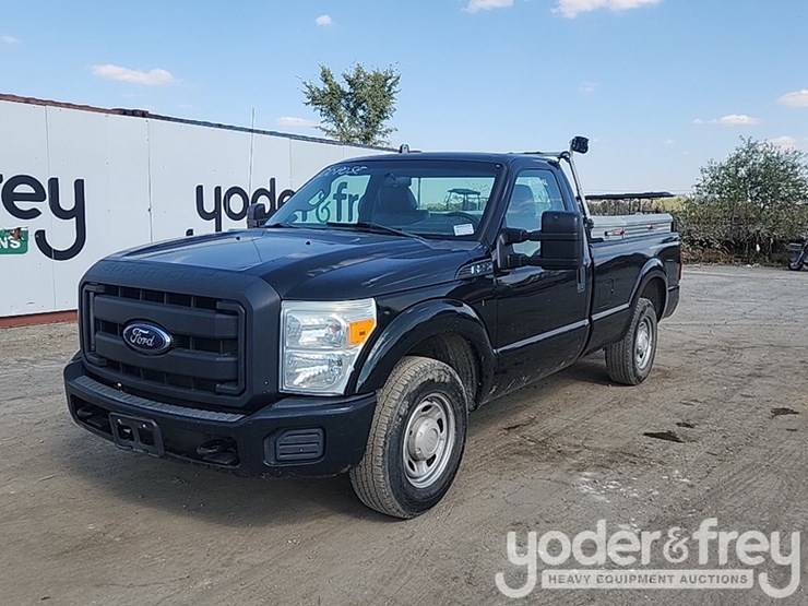 2015-ford-f250-xl-image-1