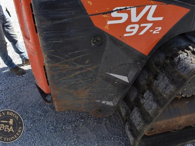 2021-kubota-svl97-2-image-28