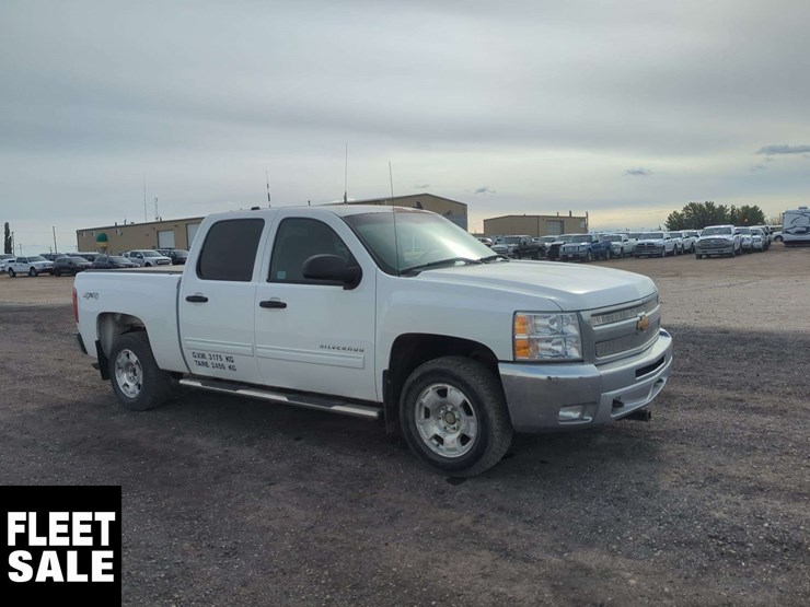 2013-chevrolet-silverado-1500-image-2