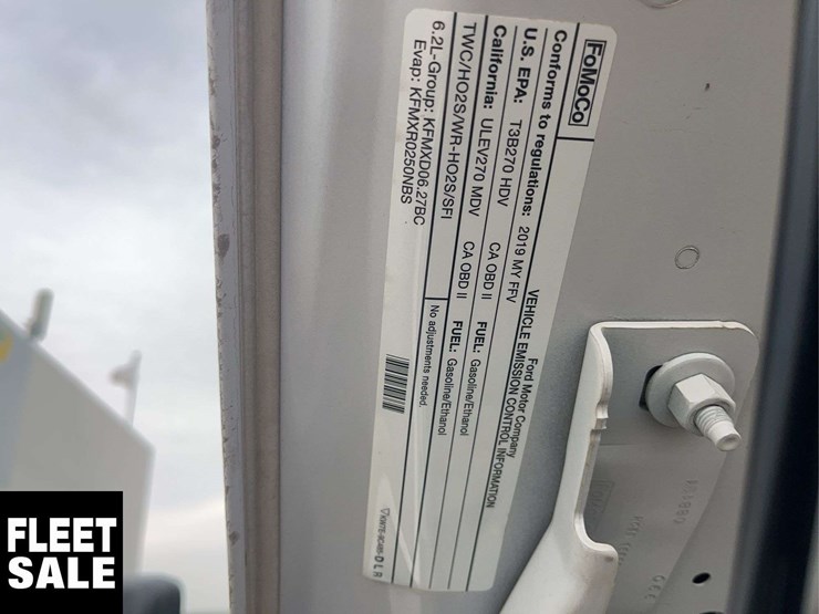 2019-ford-f350-image-17