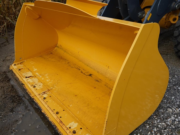 2024-deere-544-image-35