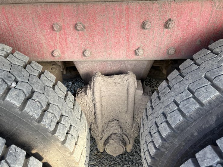 1993-mack-dm690s-image-31