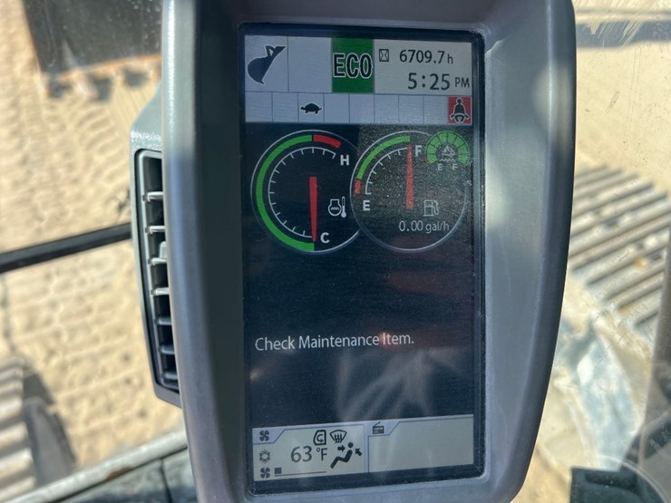 2019-deere-350g-lc-image-42