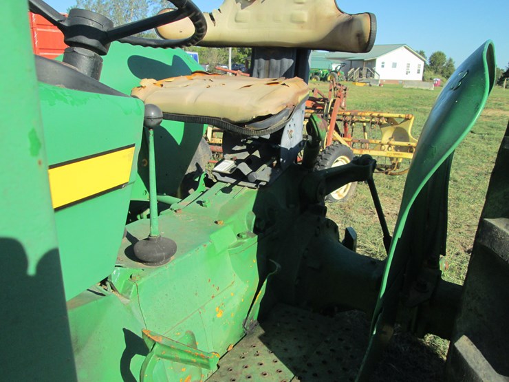 john-deere-1530-image-26