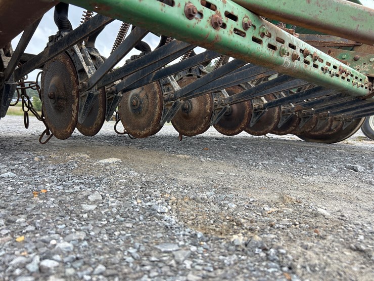 john-deere-8300-image-9