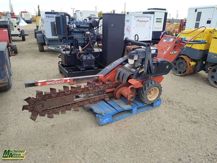 2006-ditch-witch-1330-image-1