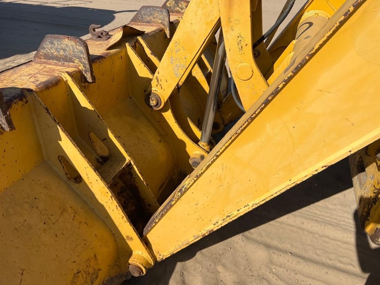2000-deere-310se-image-15