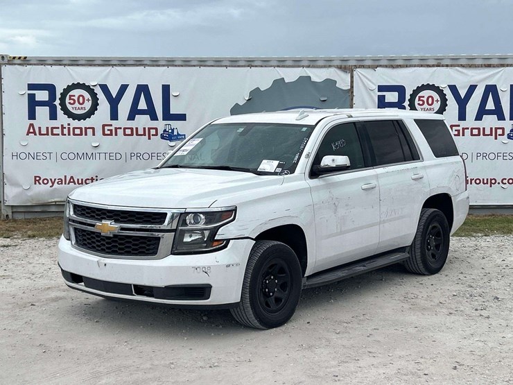 2016-chevrolet-tahoe-image-1