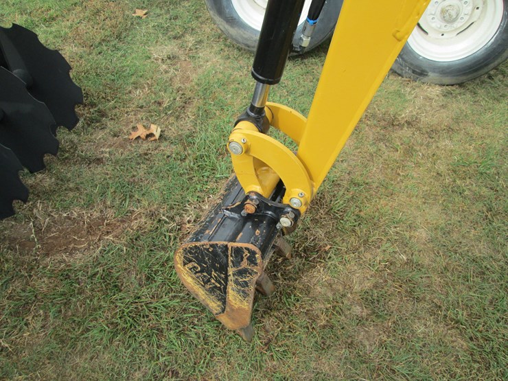 2023-caterpillar-300.9d-image-20