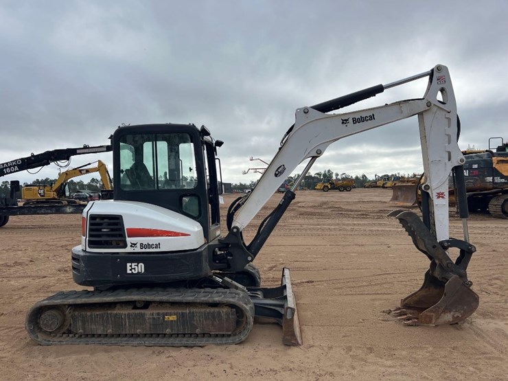 2019-bobcat-e50-image-5