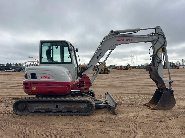 takeuchi-tb260-image-5