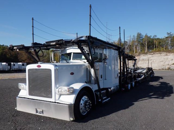 2018-peterbilt-389-image-1