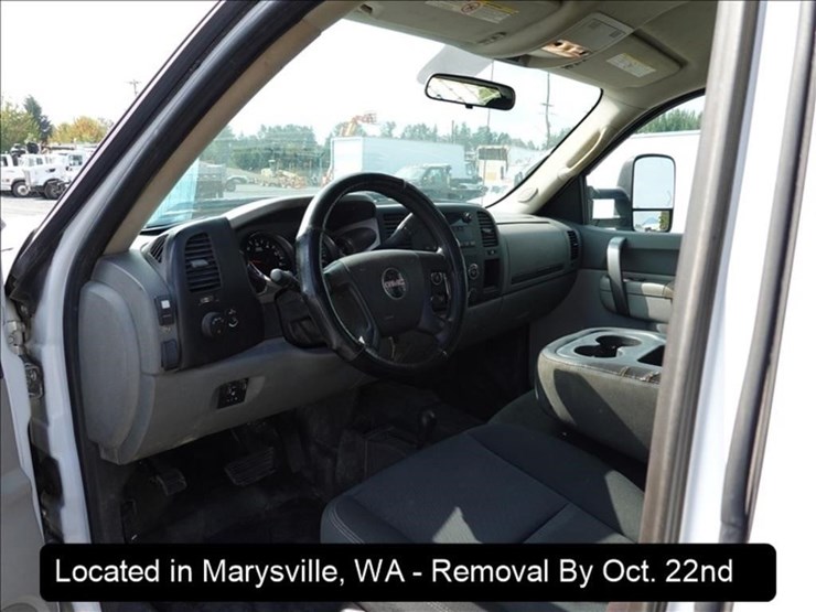 2011-gmc-2500-image-8