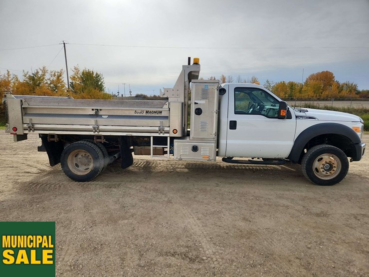 2014-ford-f450-image-23