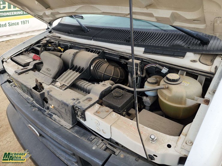 2005-ford-cargo-image-24