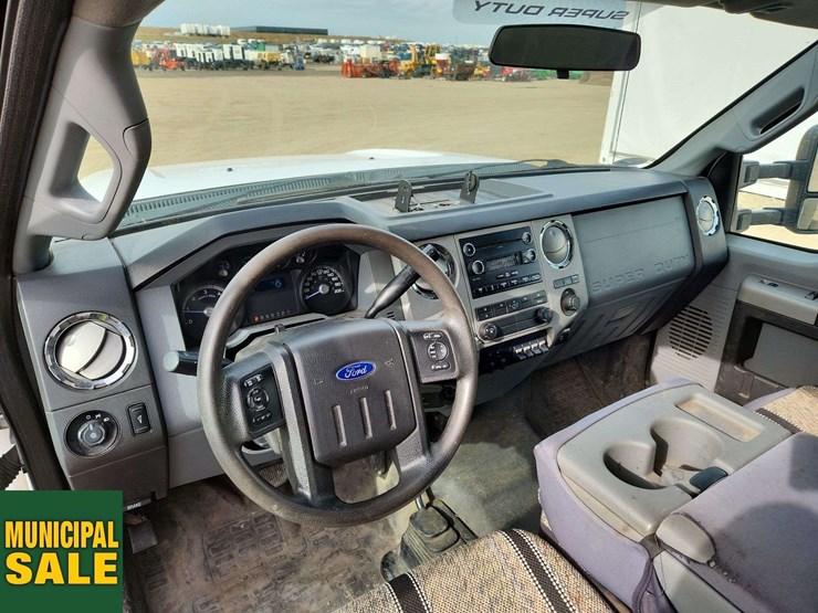 2014-ford-f450-image-16