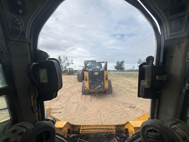 2016-caterpillar-289d-image-23