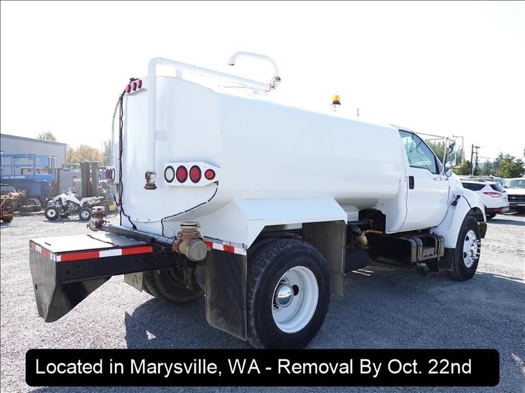 2000-ford-f650-image-21