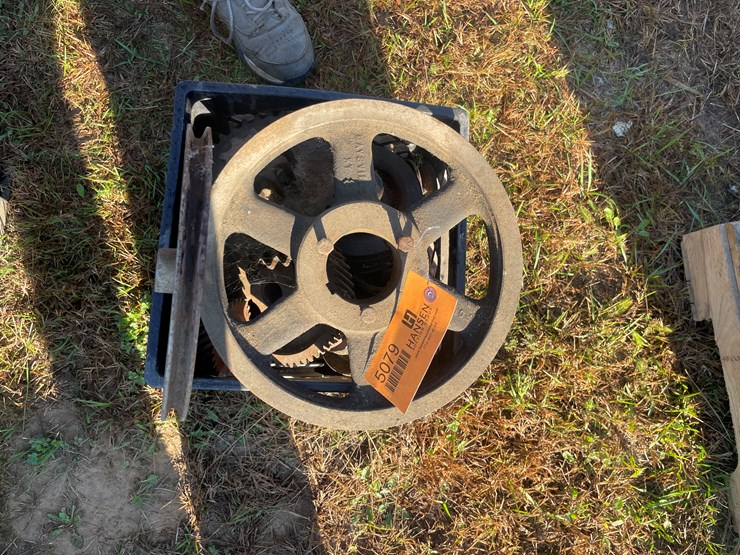 #5079-•-assorted-pulleys-and-gears-image-2