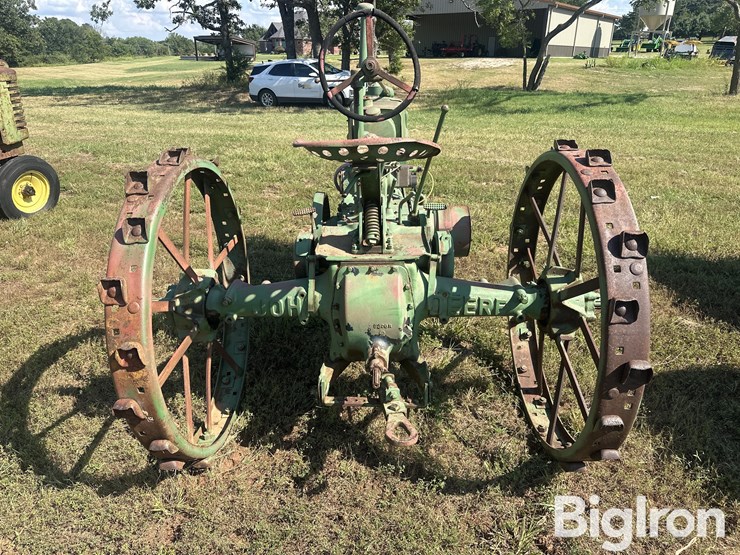 john-deere-b-image-6