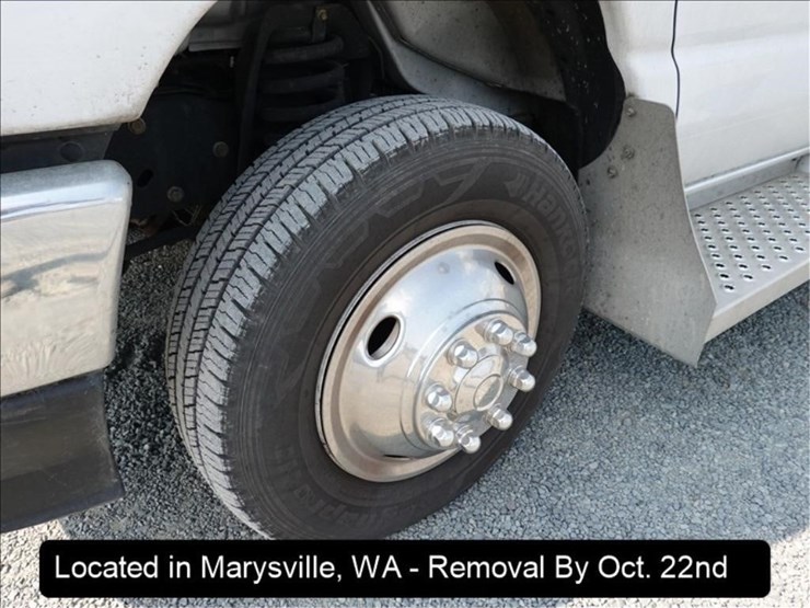 2022-ford-e450-image-15