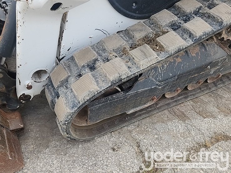 2022-bobcat-t64-image-18