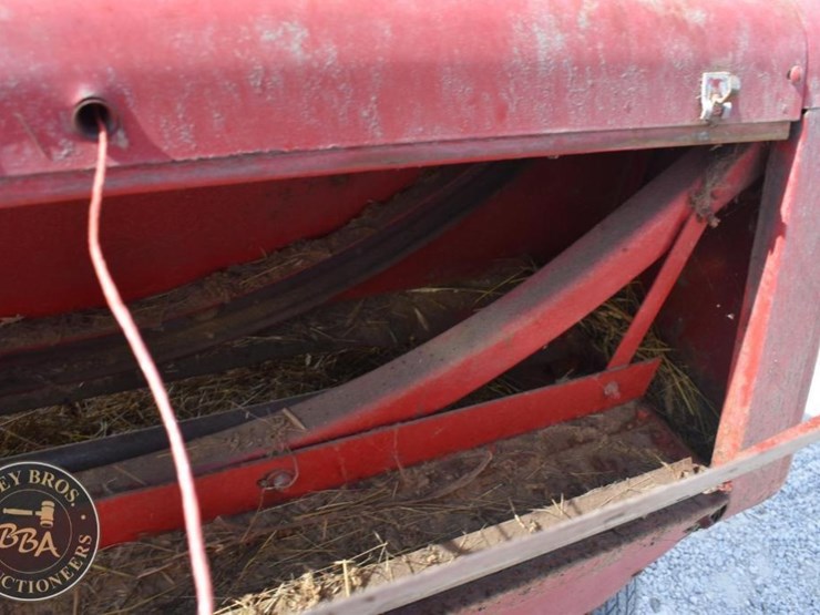 new-holland-271-image-17