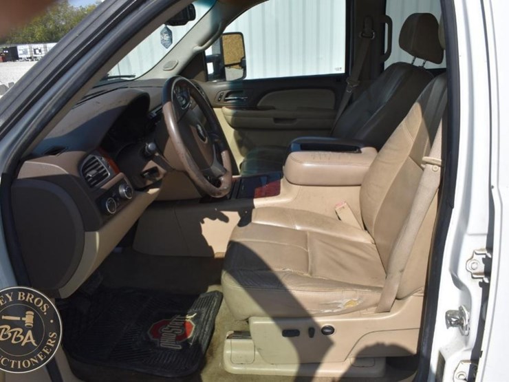 2009-chevrolet-silverado-1500-ltz-image-14