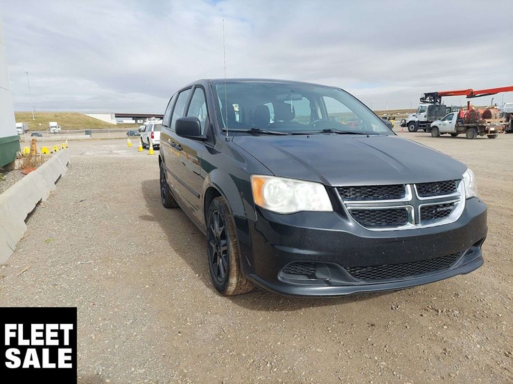 2015-dodge-grand-caravan-image-2