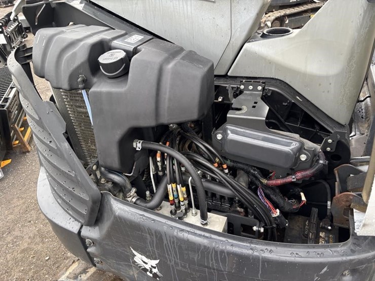 2019-bobcat-e32i-image-42