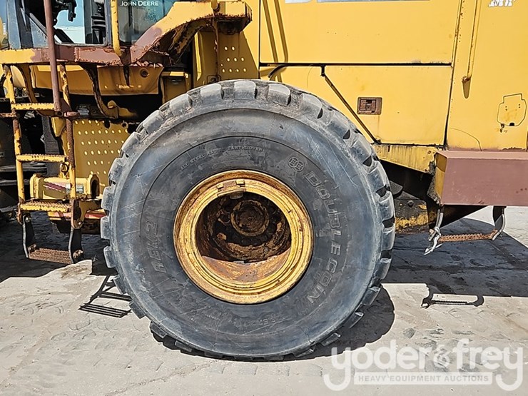 2003-deere-824j-image-21