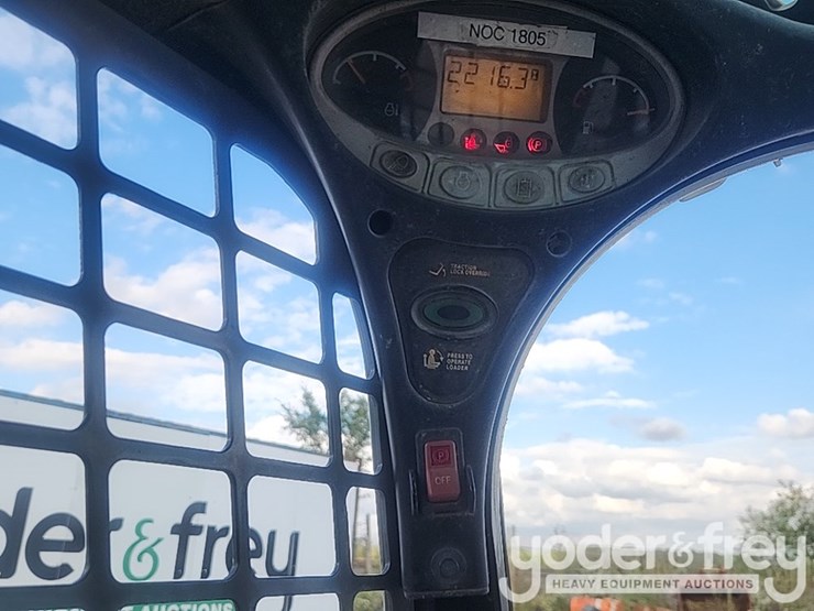 2020-bobcat-t590-image-22
