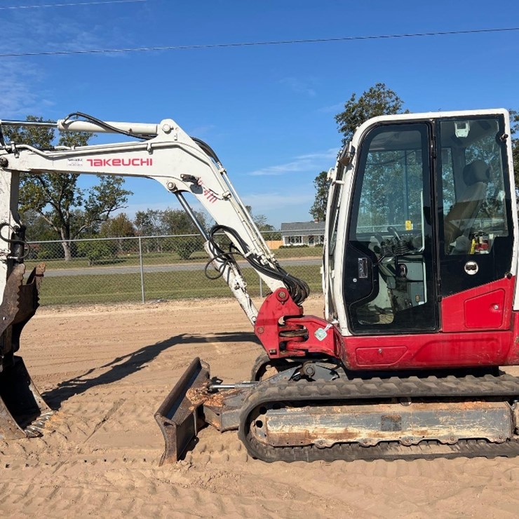 TAKEUCHI TB250-2