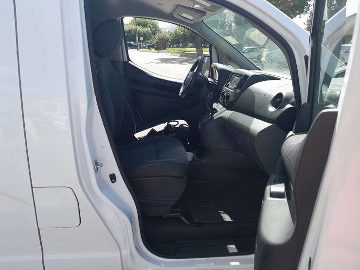 nissan-nv200-image-4