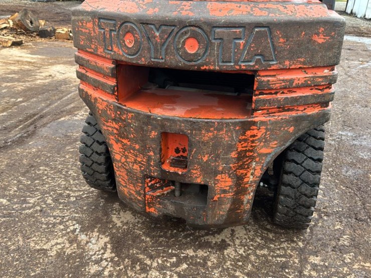 #110-•-toyota-42-5f-g25-forklift-image-23
