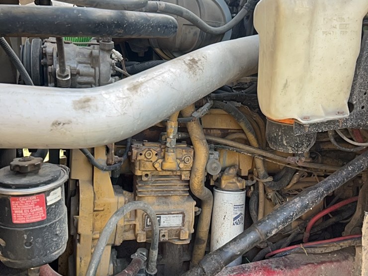 1995-ford-l9000-image-32
