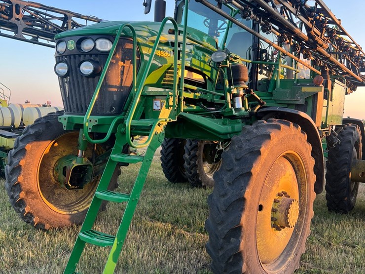 john-deere-4830-image-19