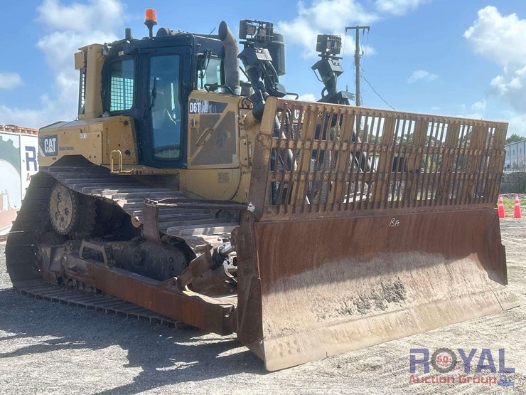 2017-caterpillar-d6t-lgp-image-2